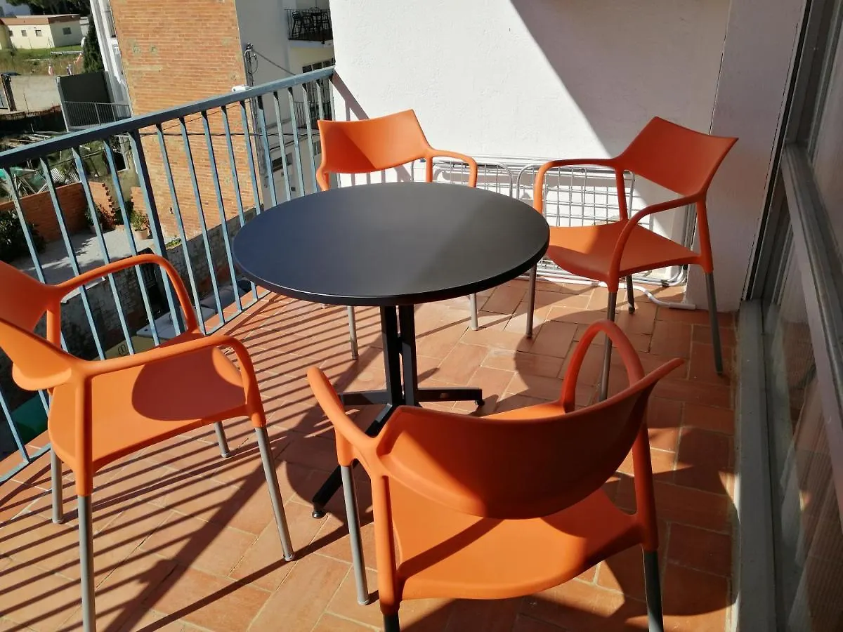 Apartament Passeig Maritim Llanca 0*,  Spain