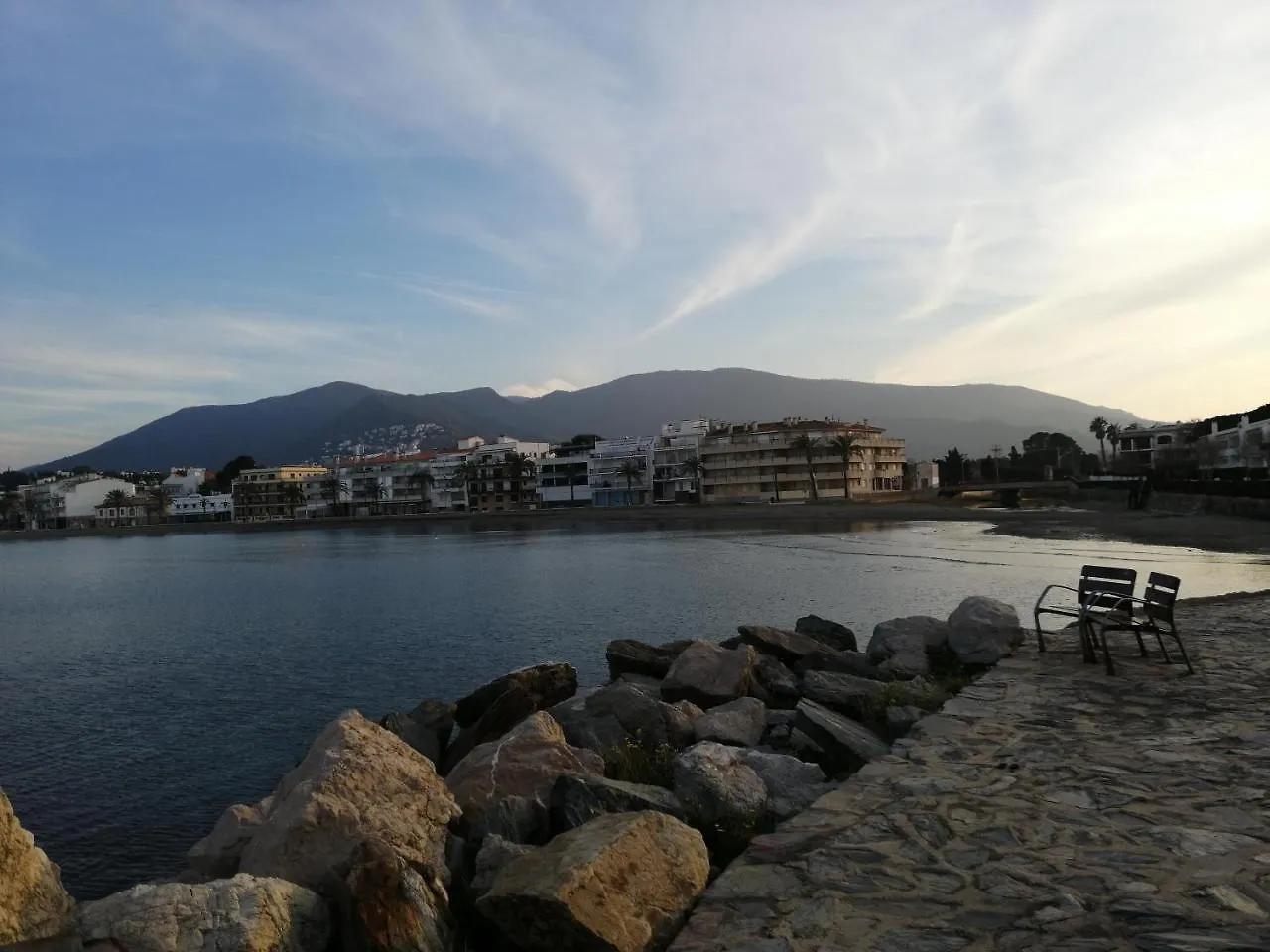 Apartament Passeig Maritim Llança Espanha